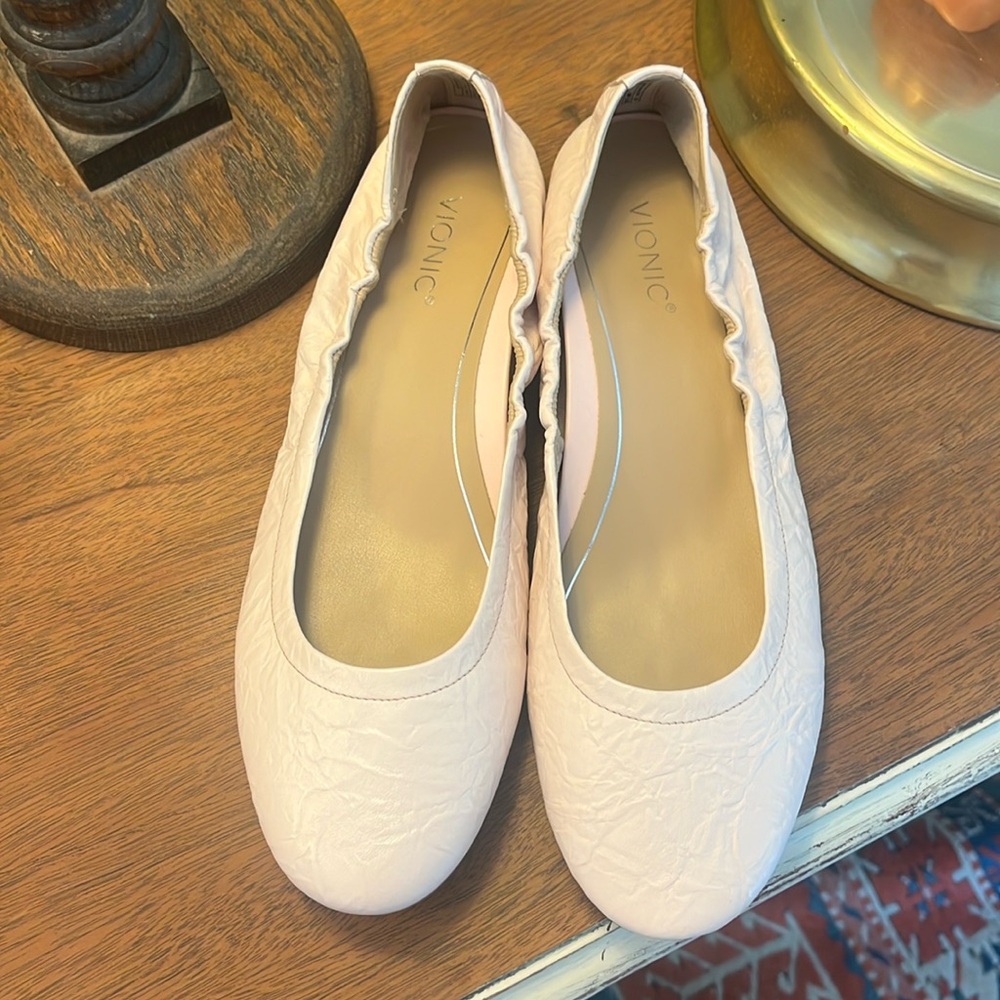 VIONIC Alexa Ballet Flats :: pale pink :: 9.5 :: NEW